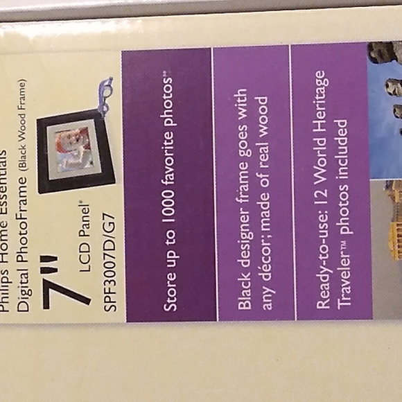 Philip's Home Essentials Digital Photo Frame 7" LCD Panel. Model # SPF3007D/G7 - Picture 2 of 4